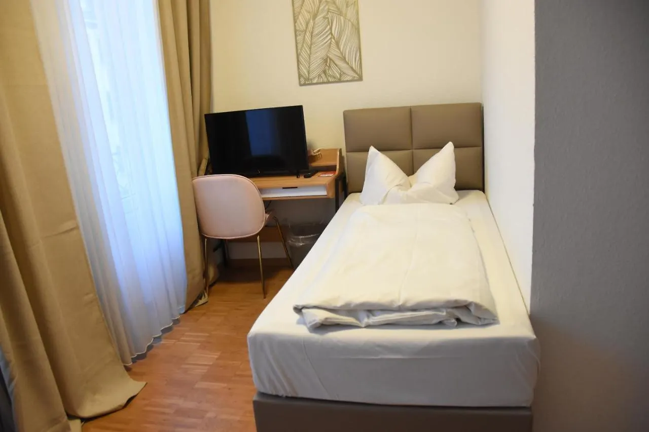 ***  Tm Hotel Duesseldorf Германия