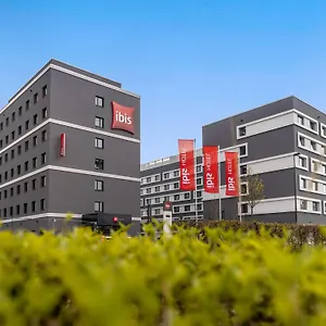 Отель Ibis Airport